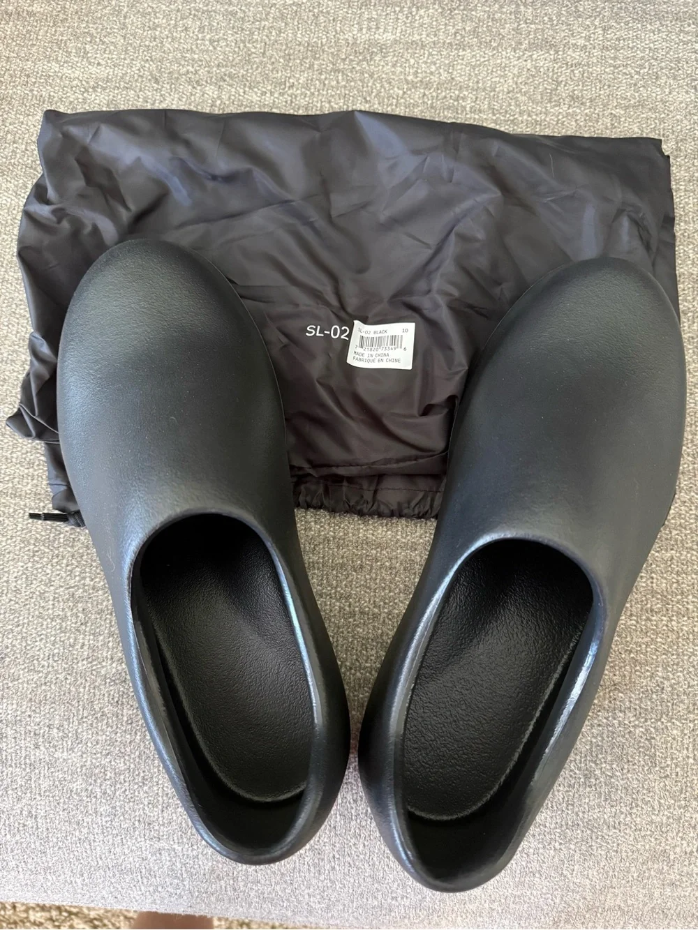 Yeezy SL-02 size 10